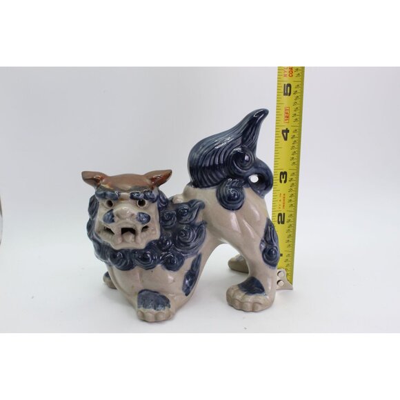 Vintage Ceramic Foo Dog Figurine 4.6" Tall Blue & Beige Hand-Painted Asian Style - Picture 8 of 8